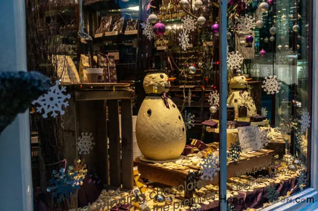 The Best Christmas Decoration Ideas For Shop House Or Street